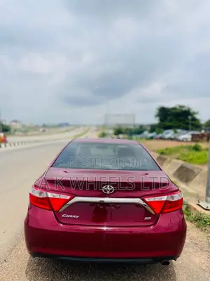 Toyota Camry SE 4dr Sedan (3.5L 6cyl 6A) 2014 Maroon