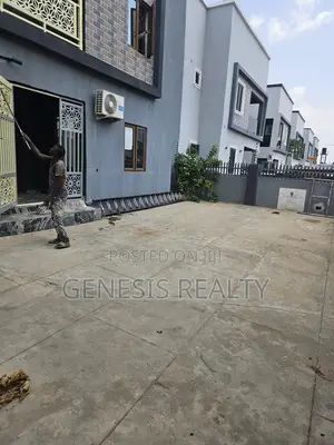4bdrm Duplex in Sabon Lugbe for rent