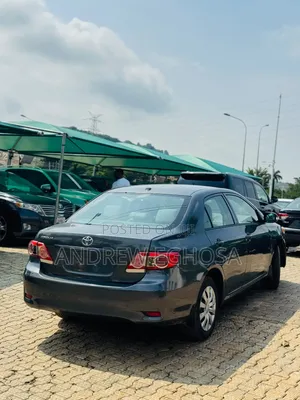 Toyota Corolla 2010 Gray