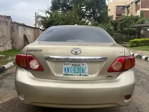 Toyota Corolla 2008 Gold