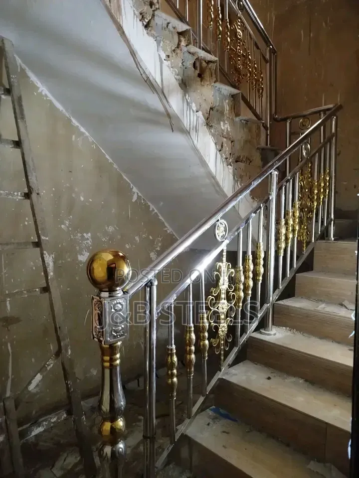 Stairs and Varanda Gold