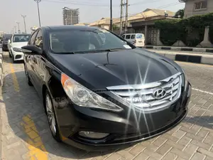 Hyundai Sonata Limited 2.0T Sedan (2.0L 4cyl 6A) 2013 Black
