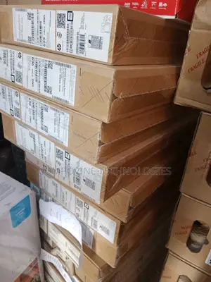 New Laptop HP 250 G10 8GB Intel Core i3 SSD 512GB