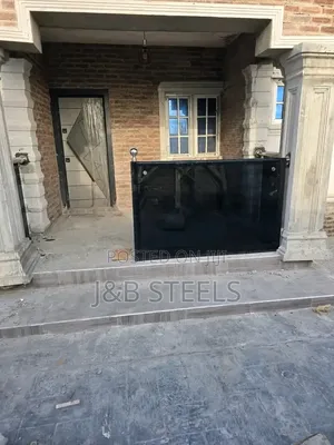 Grey 10m Glass