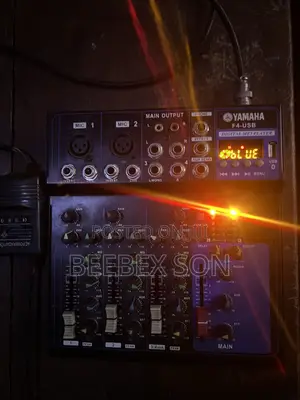 Yamaha F4 Mixer