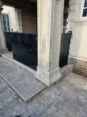 10m Black Glass