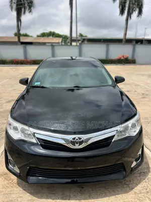 Toyota Camry LE 4dr Sedan (2.5L 4cyl 6A) 2014 Black