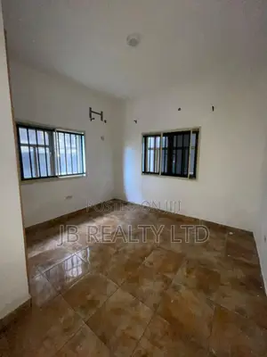 Mini Flat in Osapa london for rent