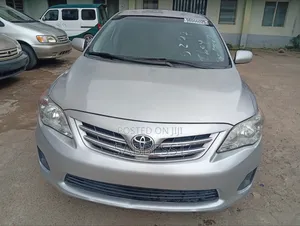 Toyota Corolla 2013 Silver