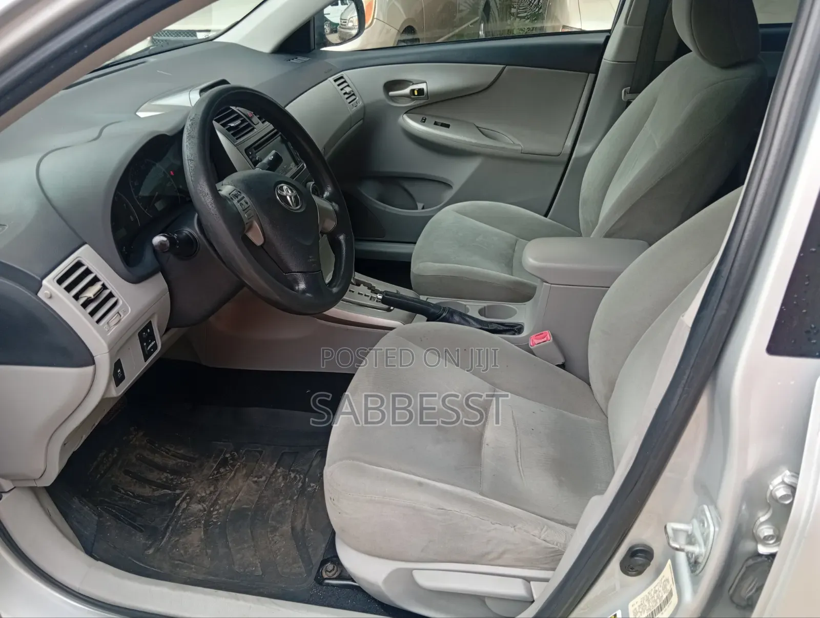 Toyota Corolla 2013 Silver