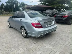 Mercedes-Benz C300 Sport 4Matic Sedan AWD (3.5L 6cyl 7A) 2013 Blue