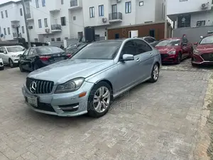 Mercedes-Benz C300 Sport 4Matic Sedan AWD (3.5L 6cyl 7A) 2013 Blue