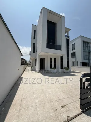 5bdrm Duplex in Osapa for sale