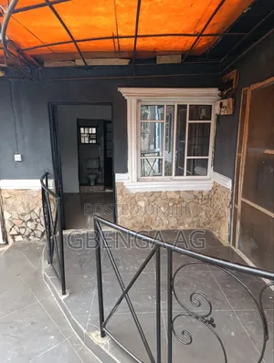 Studio Apartment in Shagari Estate, Ipaja / Ipaja for rent