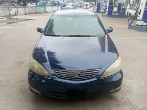 Toyota Camry 2005 Blue
