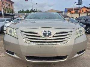 Toyota Camry LE 4dr Sedan (2.4L 4cyl 5A) 2007 Gold