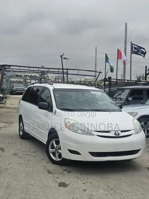 Toyota Sienna 2006 White