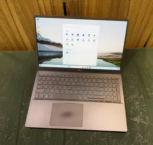 Laptop Dell Vostro 15 5501 16GB Intel Core i7 SSD 512GB