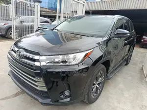 Toyota Highlander 2016 Black