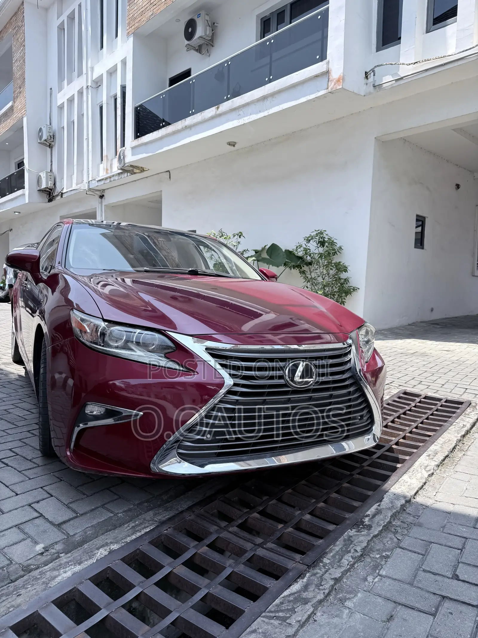 Lexus ES 350 FWD 2016 Red