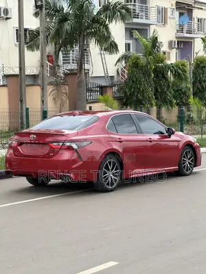Toyota Camry 2021 Red