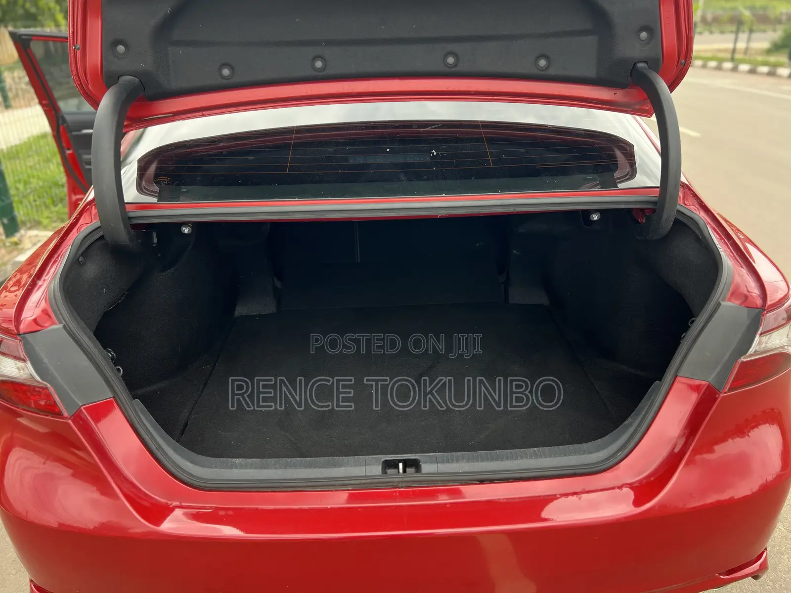 Toyota Camry 2021 Red