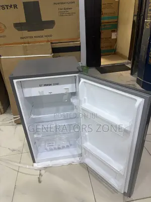 Hisense 90L Refrigerator With Freezer Compartment