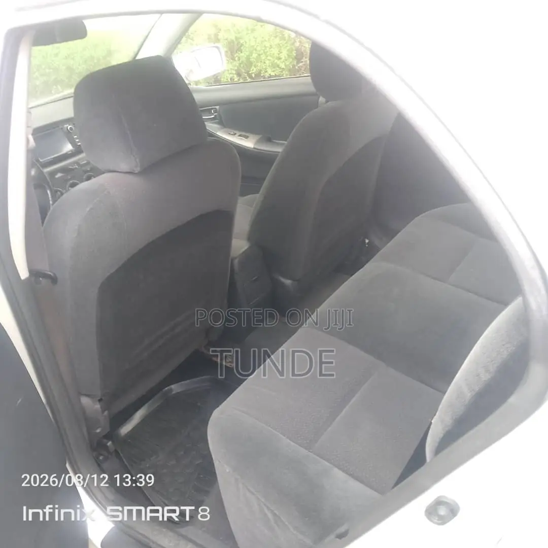 Toyota Corolla Sedan Automatic 2003 Silver