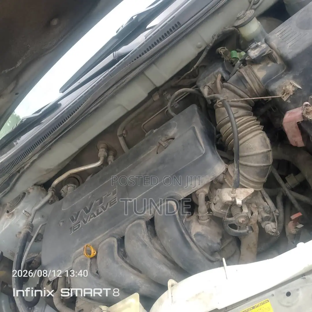 Toyota Corolla Sedan Automatic 2003 Silver