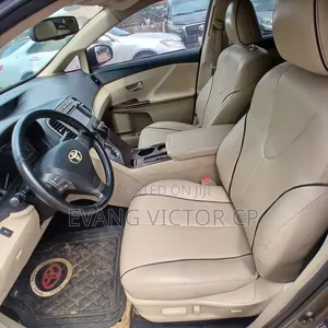Toyota Venza Limited 2009 Gold
