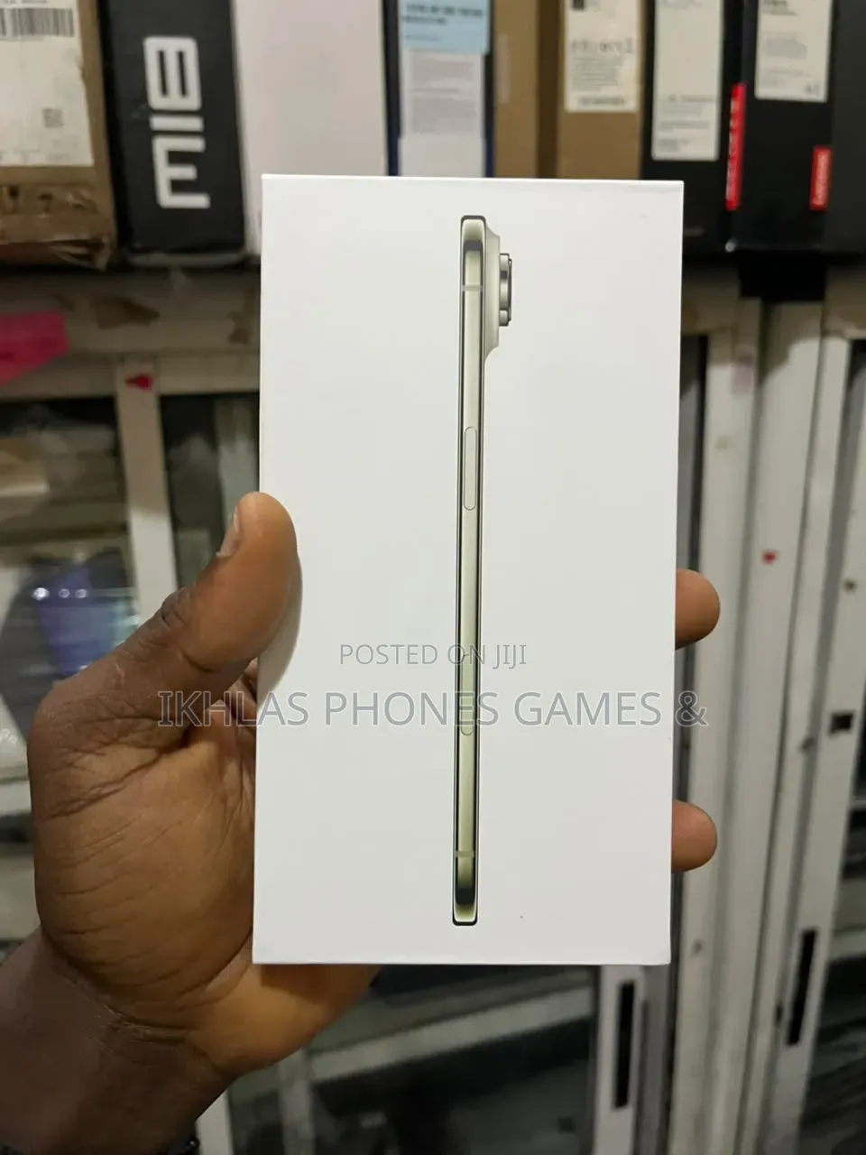 New Apple iPhone 17 512 GB Silver