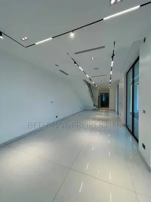 5bdrm Duplex in Lekki for sale