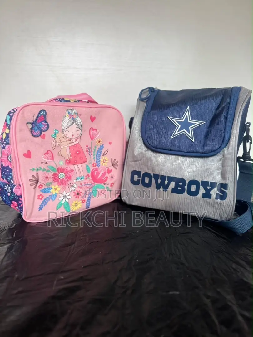 Quality Lunch Box Available in Different Designs