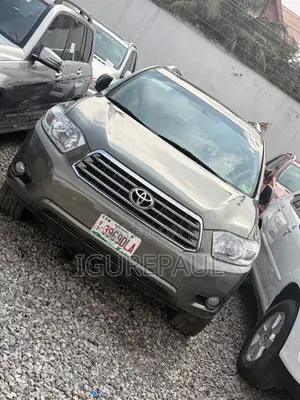 Toyota Highlander 4x4 2008 Green