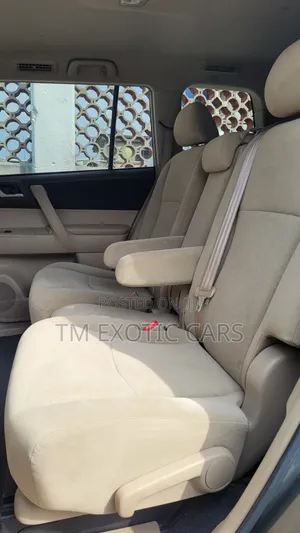 Toyota Highlander 3.5L 4WD 2013 Green