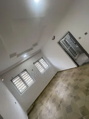 3bdrm Apartment in Badore Ajah for rent