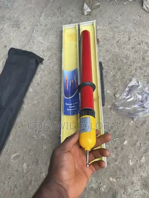 Voltage Dictator