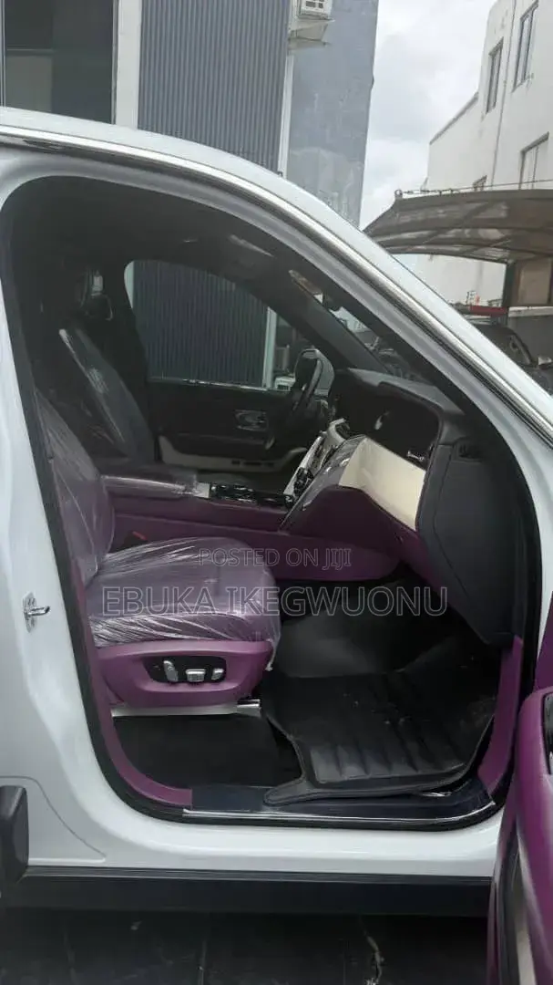 New Rolls-Royce Cullinan 2025 Black