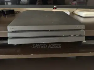 Playstation 4 Pro (PS4 Pro)