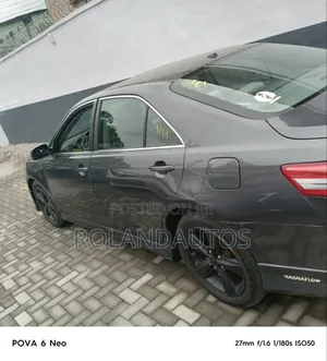 Toyota Camry SE 4dr Sedan (2.5L 4cyl 6AM) 2010 Gray