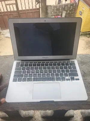 Laptop Apple MacBook 2013 2GB Intel Core i5 SSD 128GB