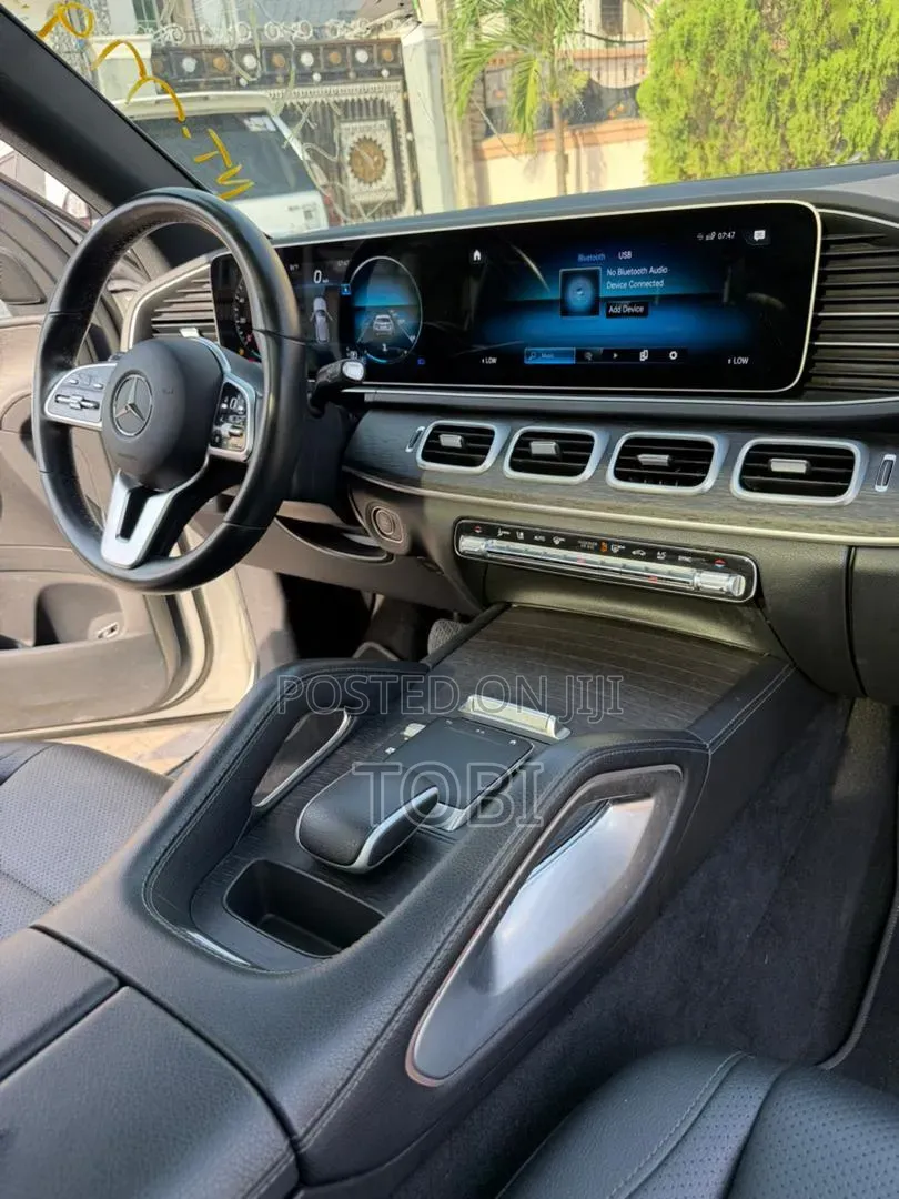 Mercedes-Benz GLE-Class 2022 White