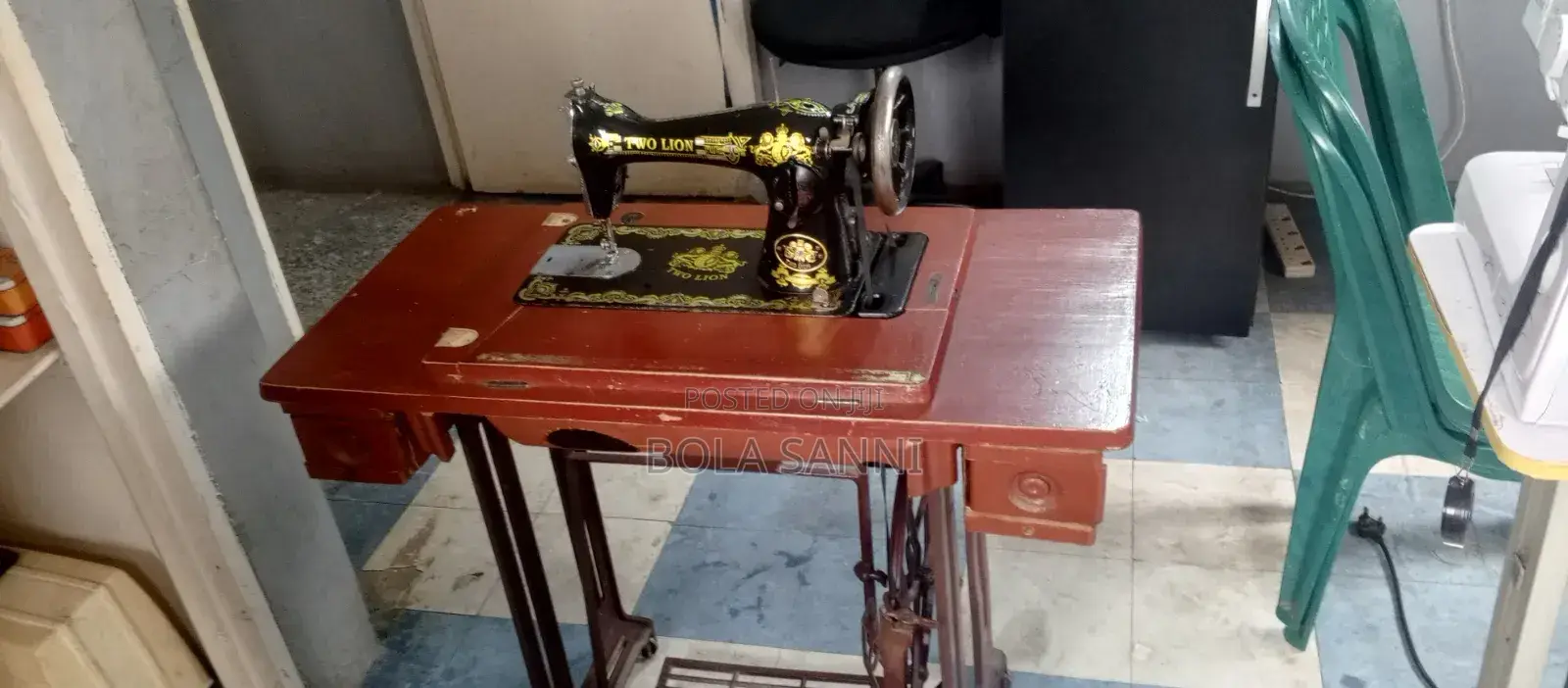 Two Lion Sewing Machine