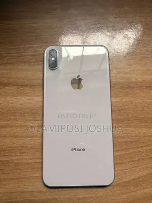 Apple iPhone XS Max 64 GB Gold