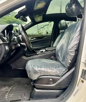 Mercedes-Benz GLE-Class 2016 White