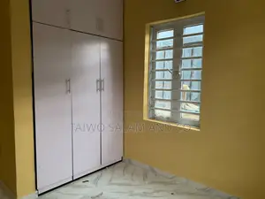 2bdrm Block of Flats in Lagelu for rent