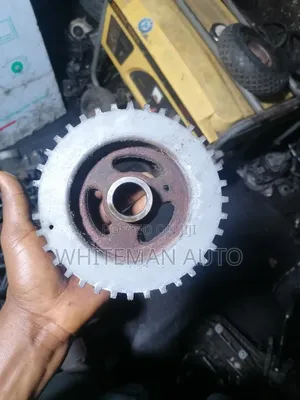 Engine Pully Ford Ranger. 2.5L 4plug