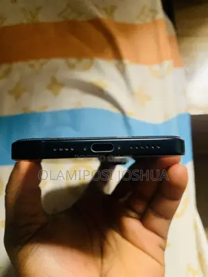 Apple iPhone 16 Plus 128 GB Black