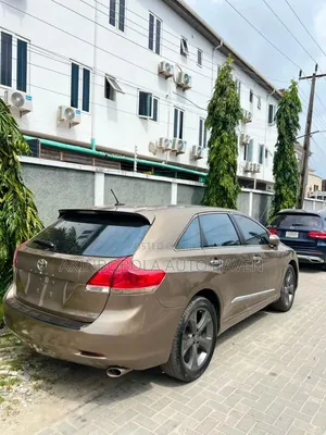 Toyota Venza 2010 Brown