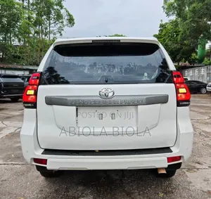 Toyota Land Cruiser Prado 2016 White